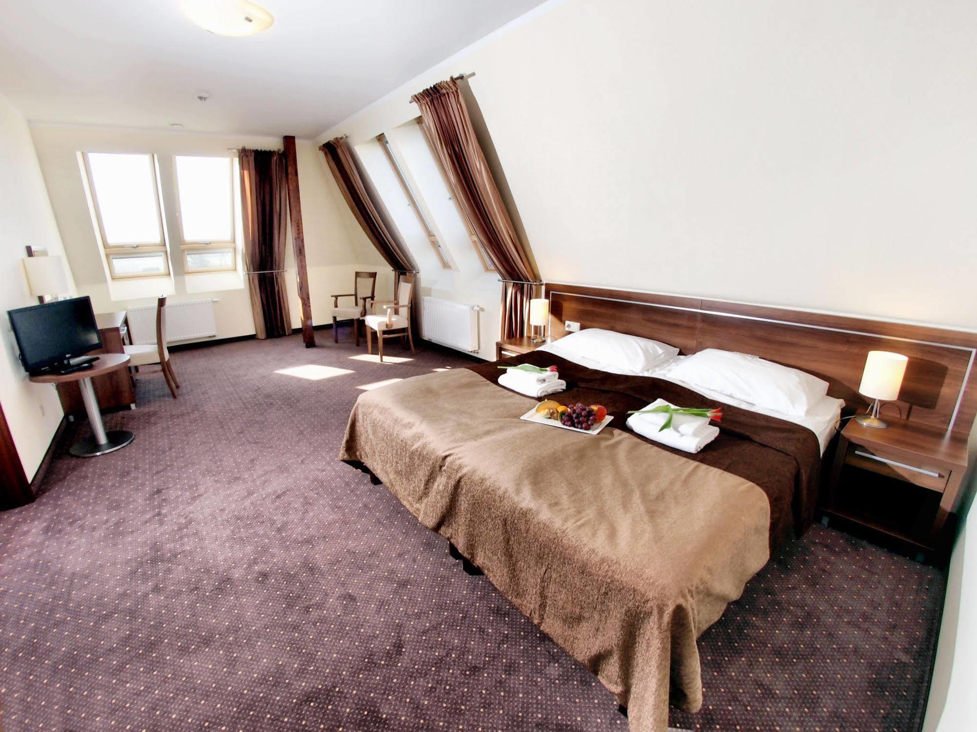 Hotel Austeria Conference & Spa Ciechocinek Kültér fotó